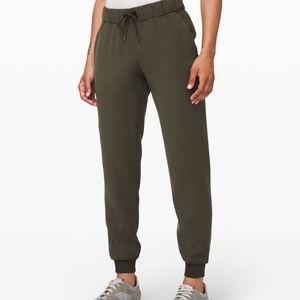 Lululemon Women’s On The Fly Jogger Size 2